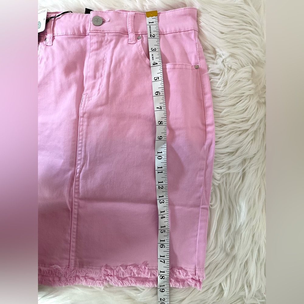 Pink Denim Skirt - Picture 6 of 7